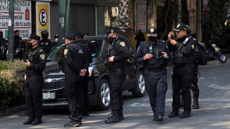 Authorities in Mexico have rescued 22 foreigners who had been kidnapped in a hotel