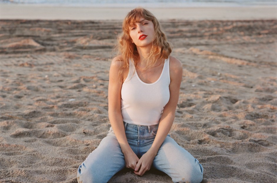 Taylor Swift’s 1989 (Taylor’s Version) Shatters UK sales records