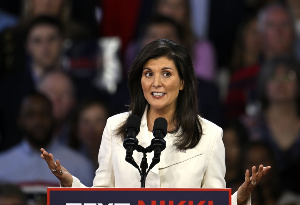 Nikki Haley’s presidential campaign faces challenges amid a fundraising push