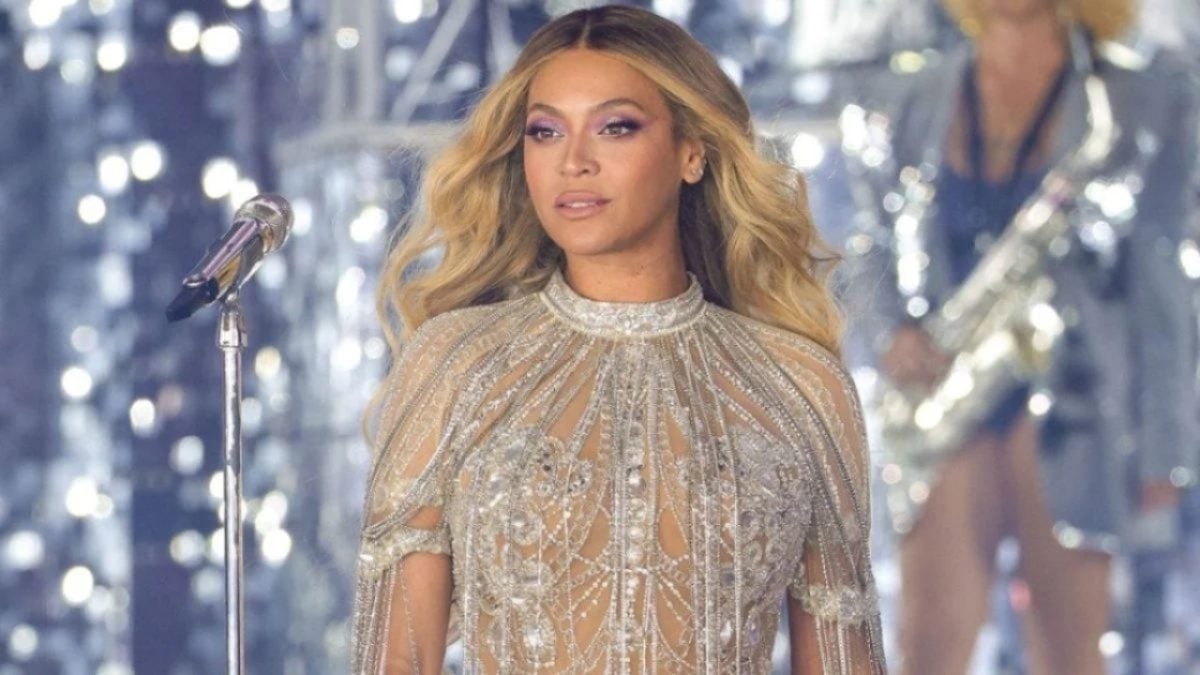 Beyoncé Sparks Country Music Surge with New Album Announcement