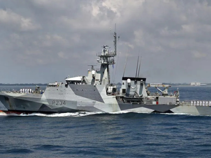 China Protests UK Warship Transit Through Taiwan Strait